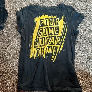 def Leppard tee!